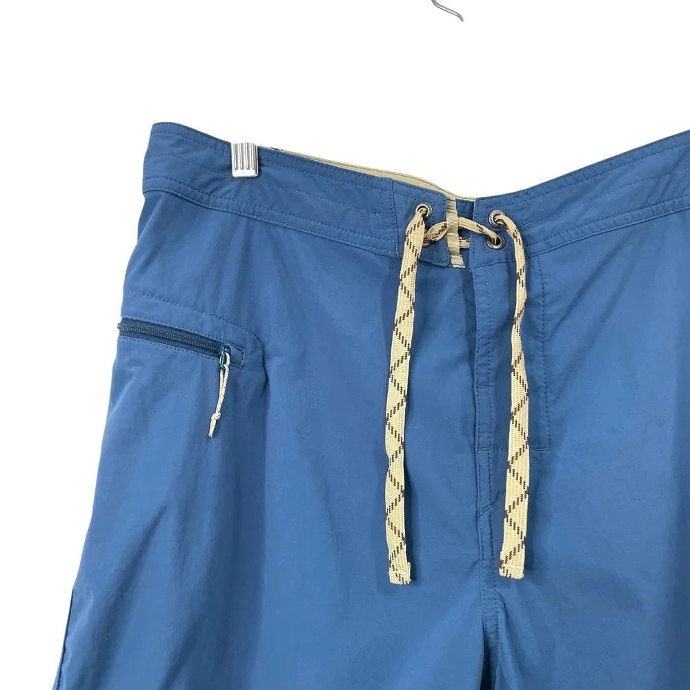 Patagonia‎ Men's Stretch Wavefarer Board Shorts Size 34 blue
